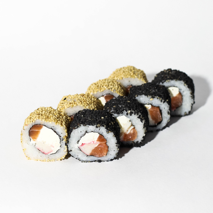 kaliforniya-z-surimi-ta-lososem-1.jpg